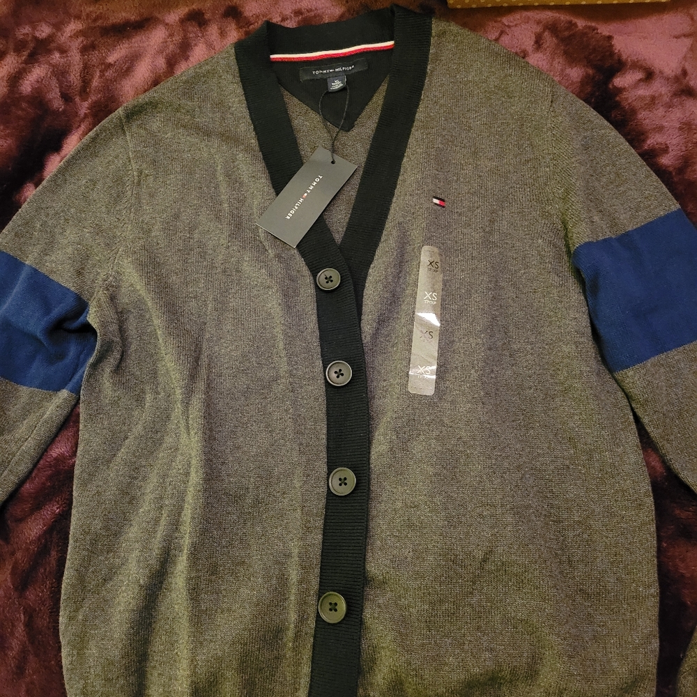 NWT Tommy Hilfiger Cardigan
